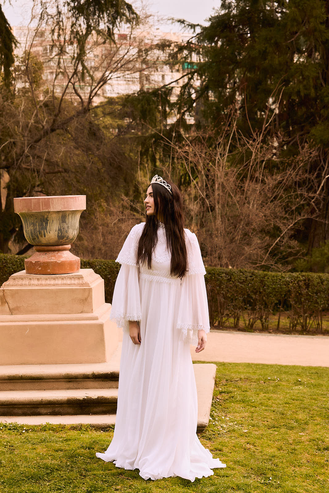 Vestido de novia vintage con bordados y puntillas, años 90