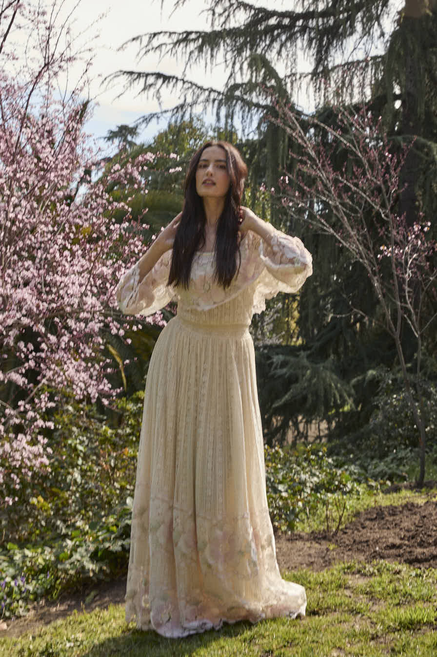 Vestido de novia vintage con encaje de flores rosas