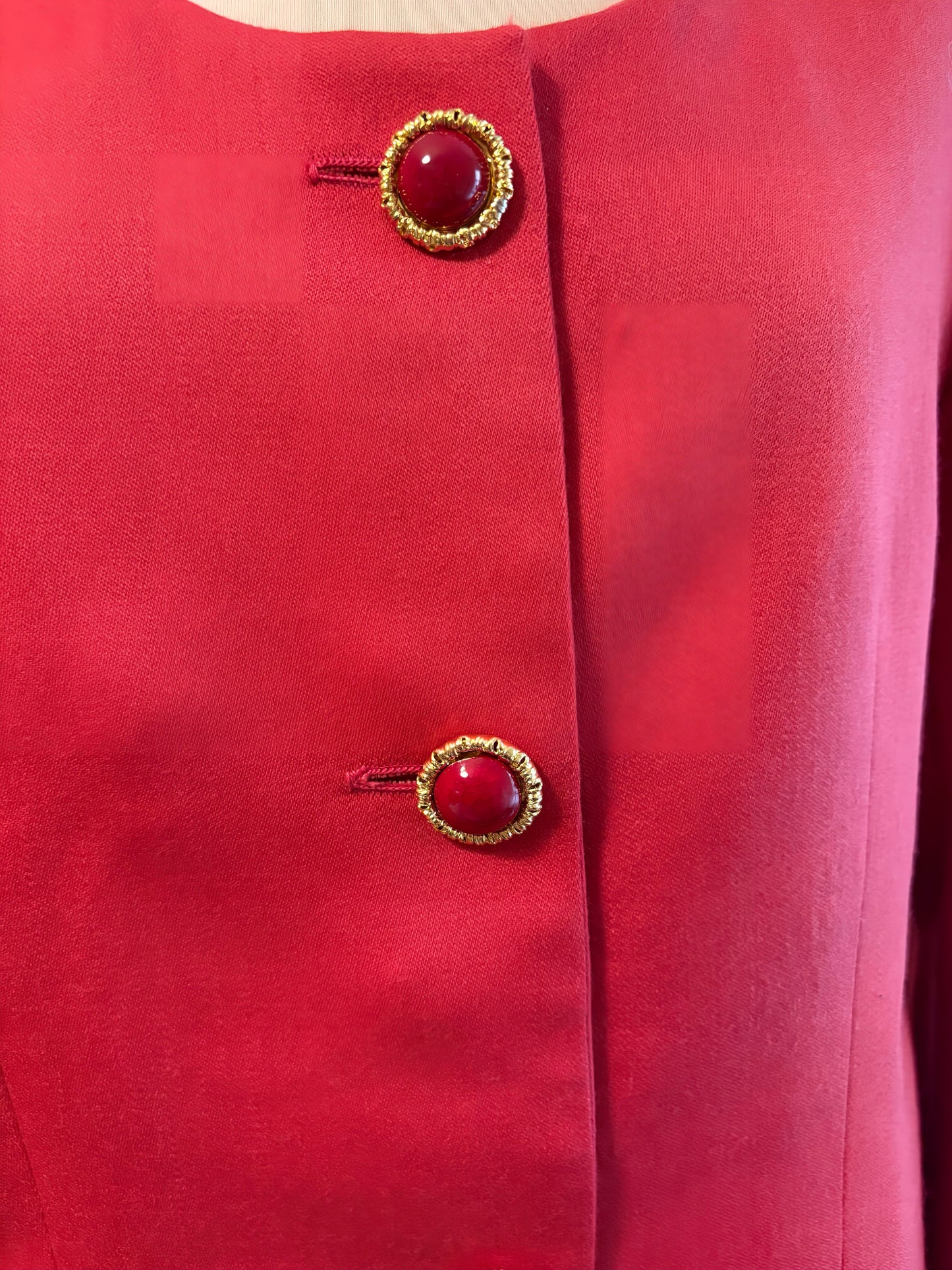 Traje vintage, botones joya años 90