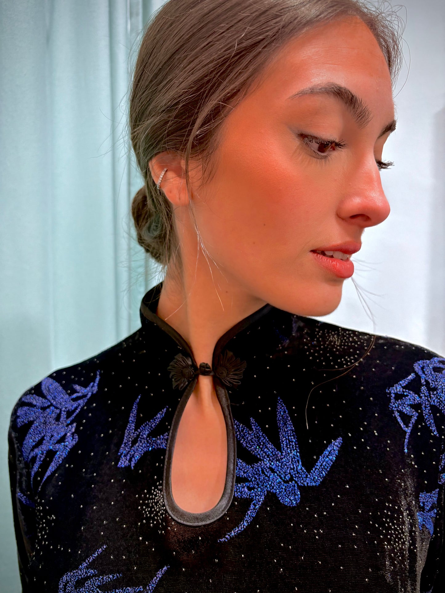 Vestido vintage estilo japonés terciopelo y destellos azules