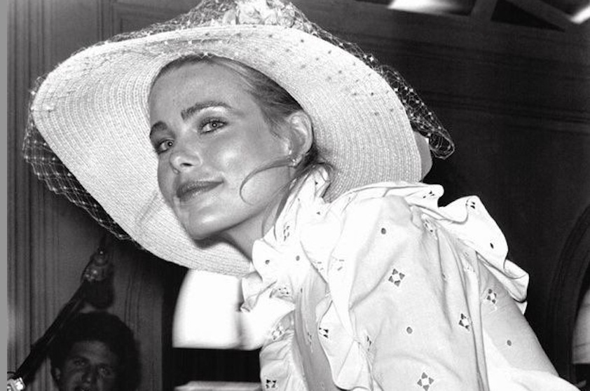 Novias icónicas y rompedoras: el vestido de novia de Margaux Hemingway
