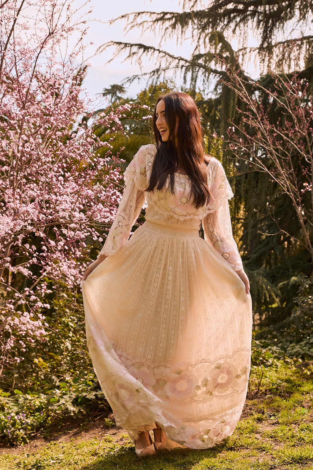 Vestido de novia vintage con encaje de flores rosas