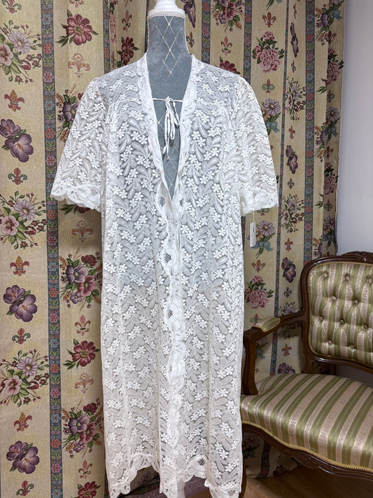 Bata vintage de encaje 60s