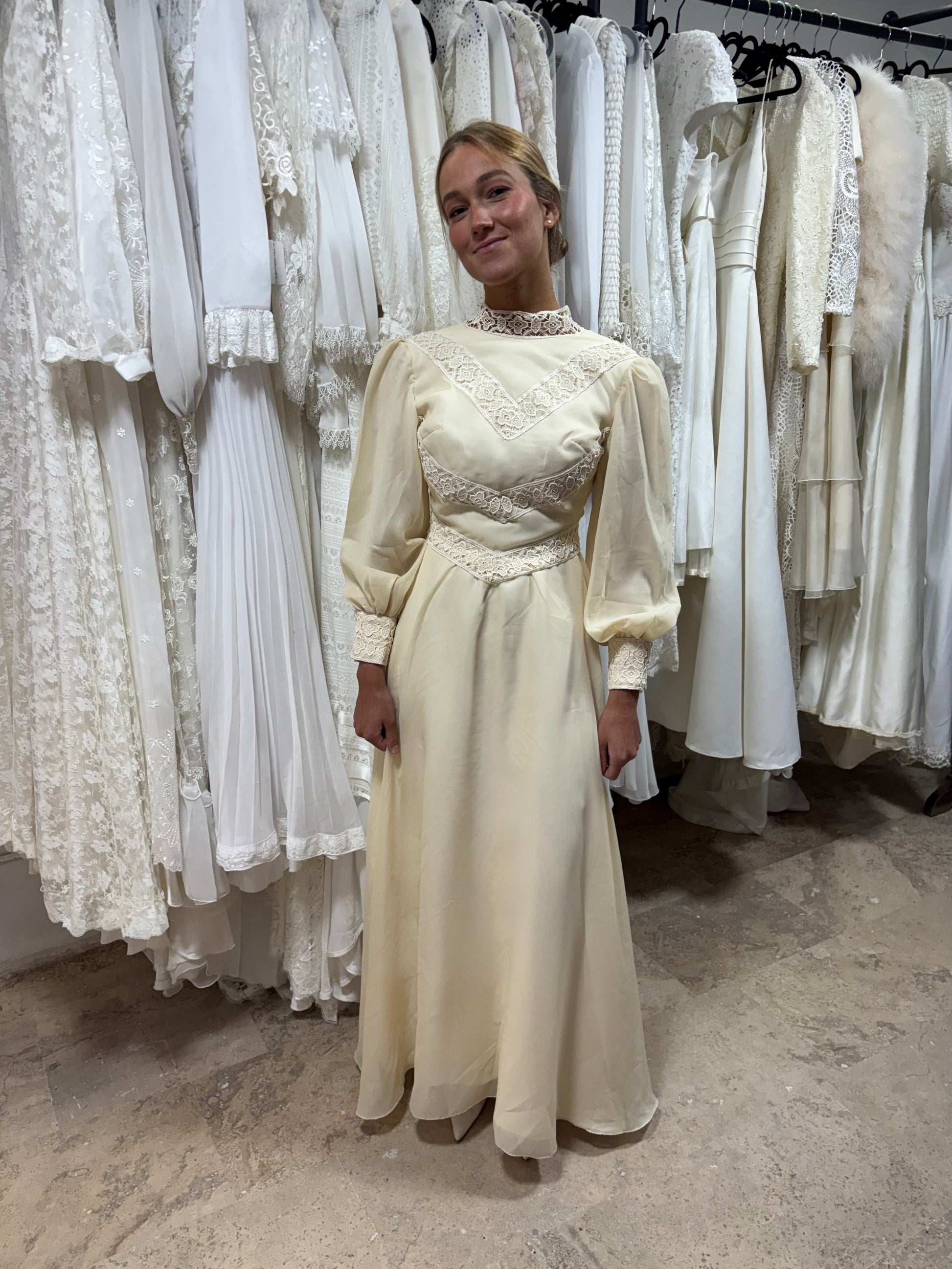 Vestido novia vintage 70s marfil 