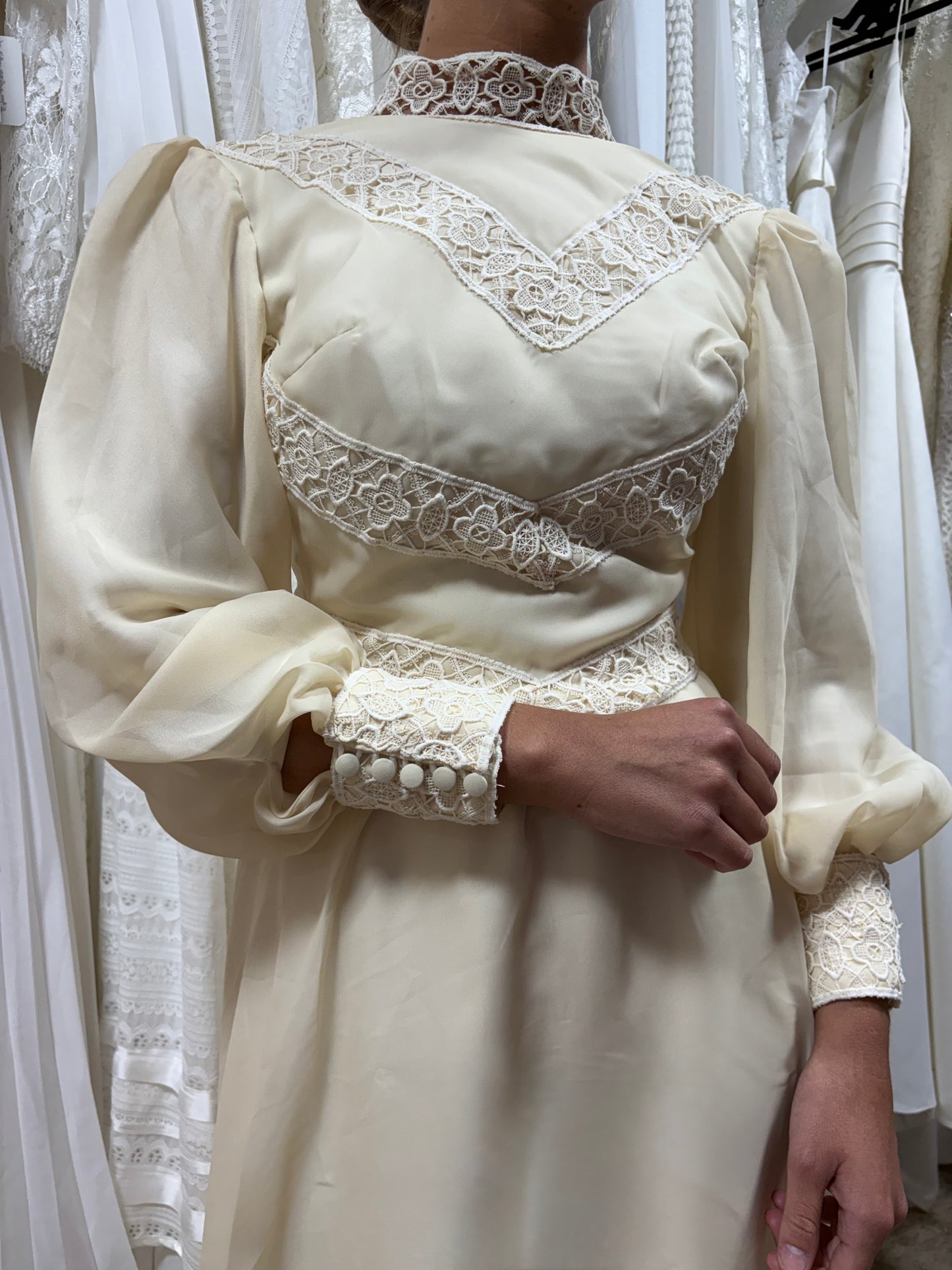 Vestido novia vintage 70s marfil 