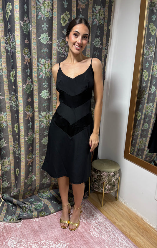 Vestido vintage negro franjas 