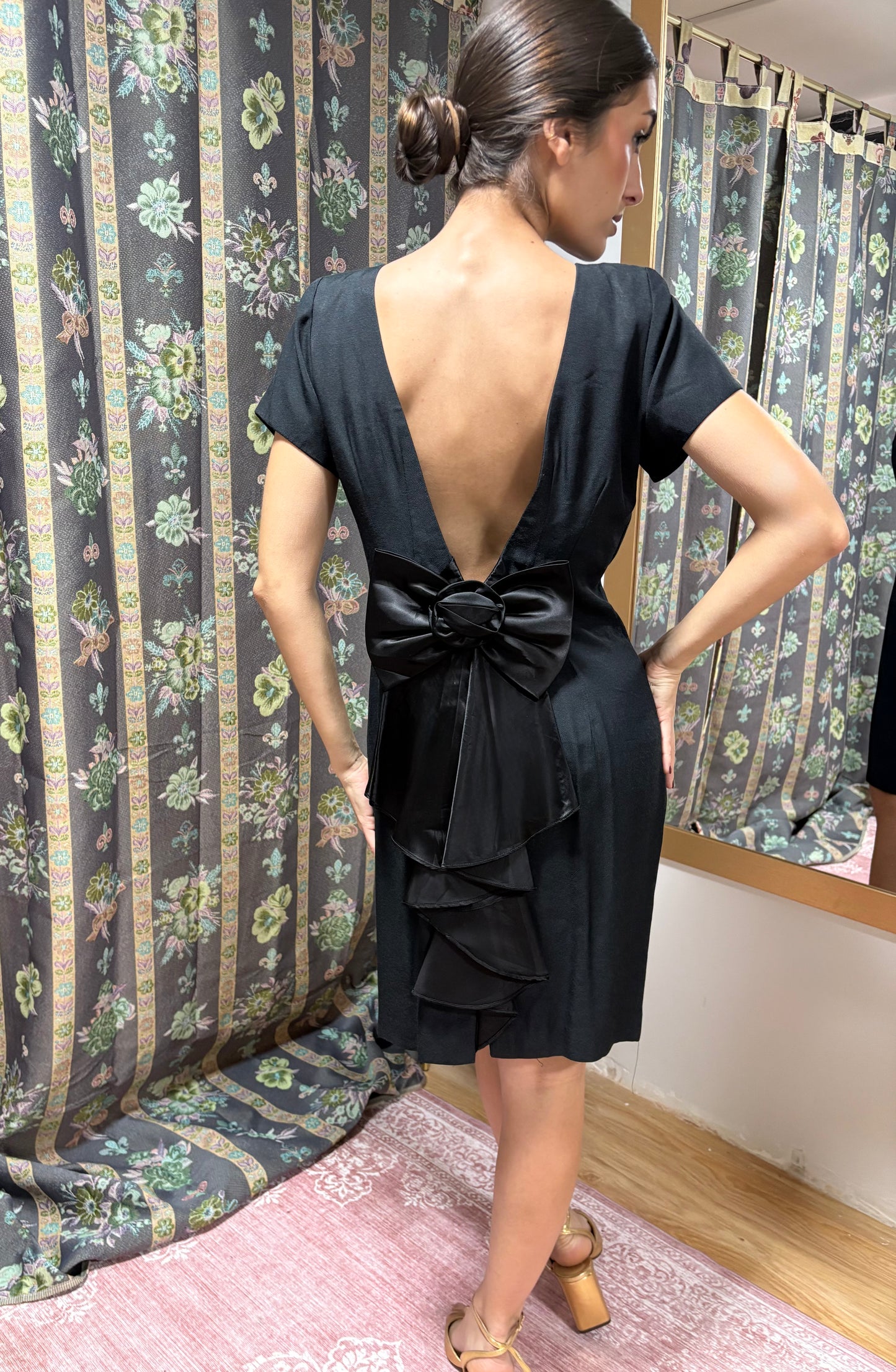 Vestido vintage negro lazo 