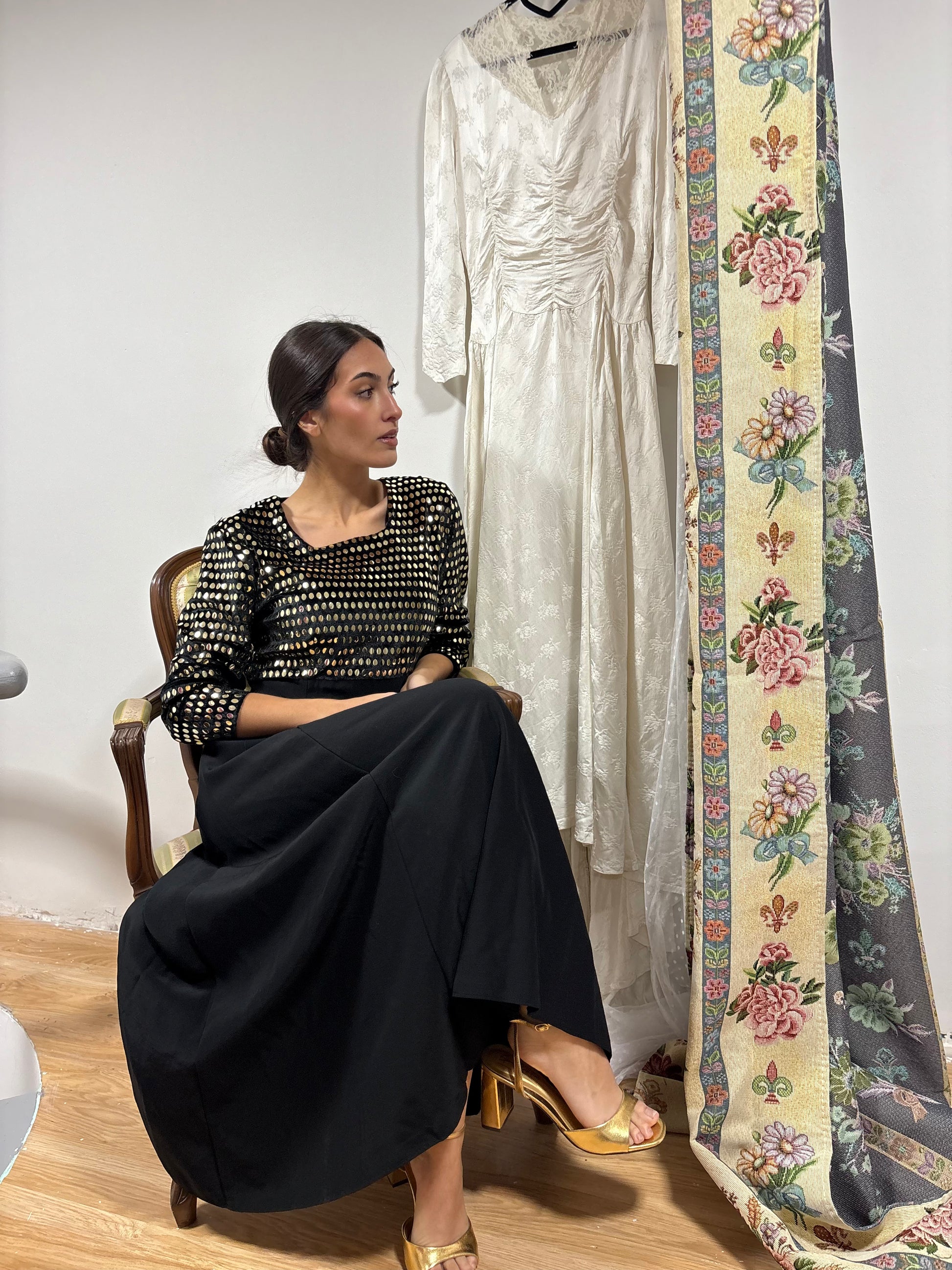 vestido vintage terciopelo y dorado 