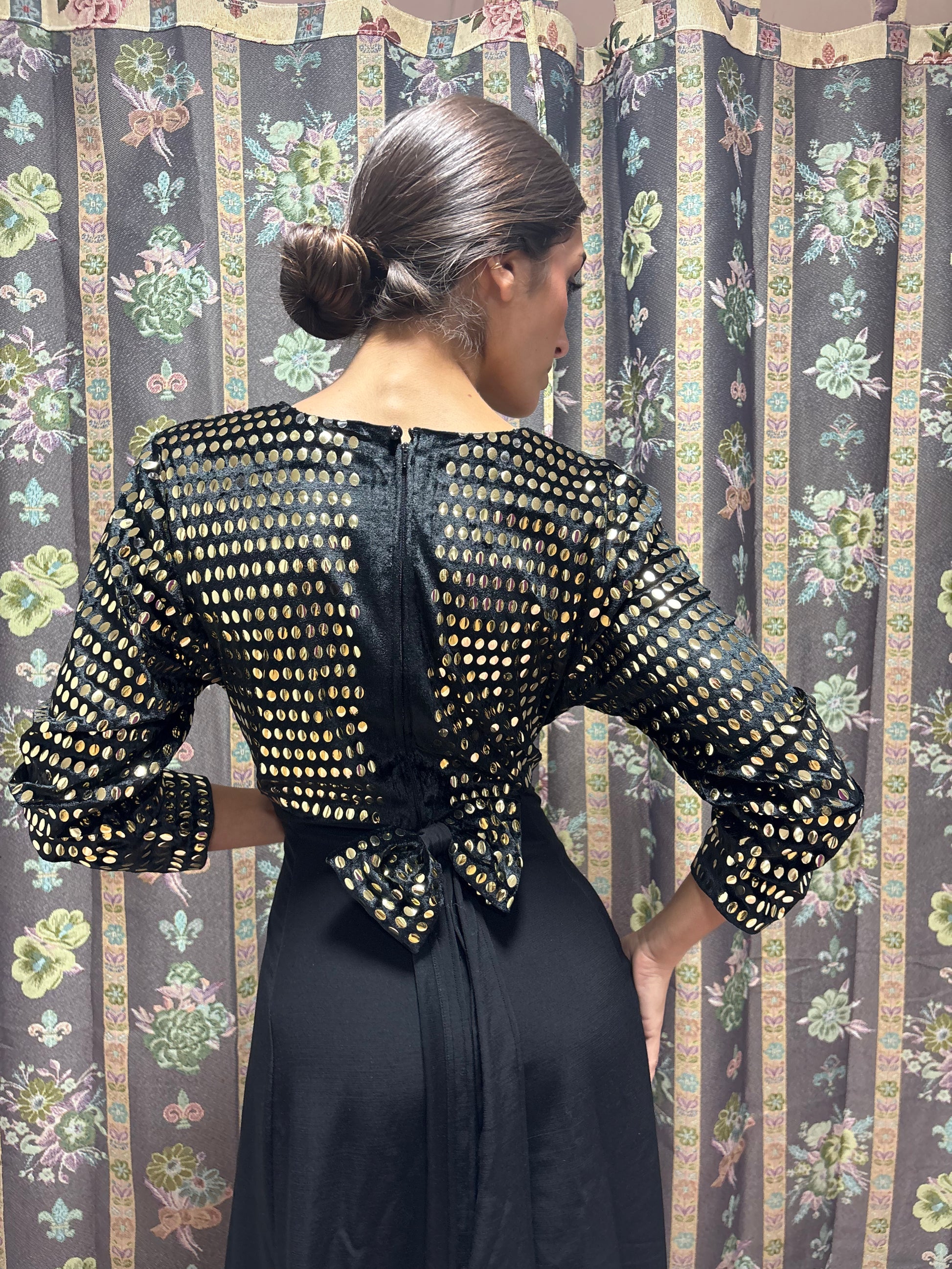 vestido vintage terciopelo y dorado 